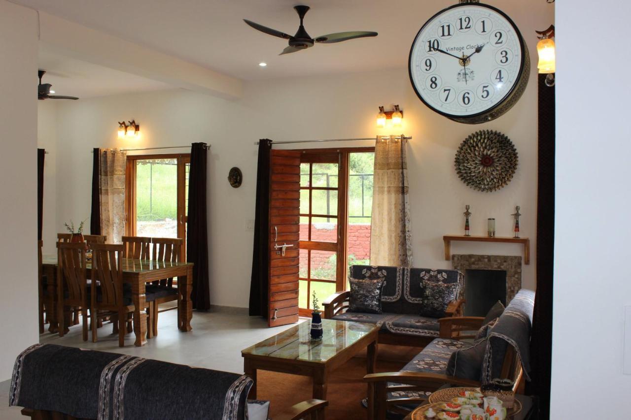 Winter Woods Cottages - 3-Bedroom Homestay Shitlakhet 外观 照片