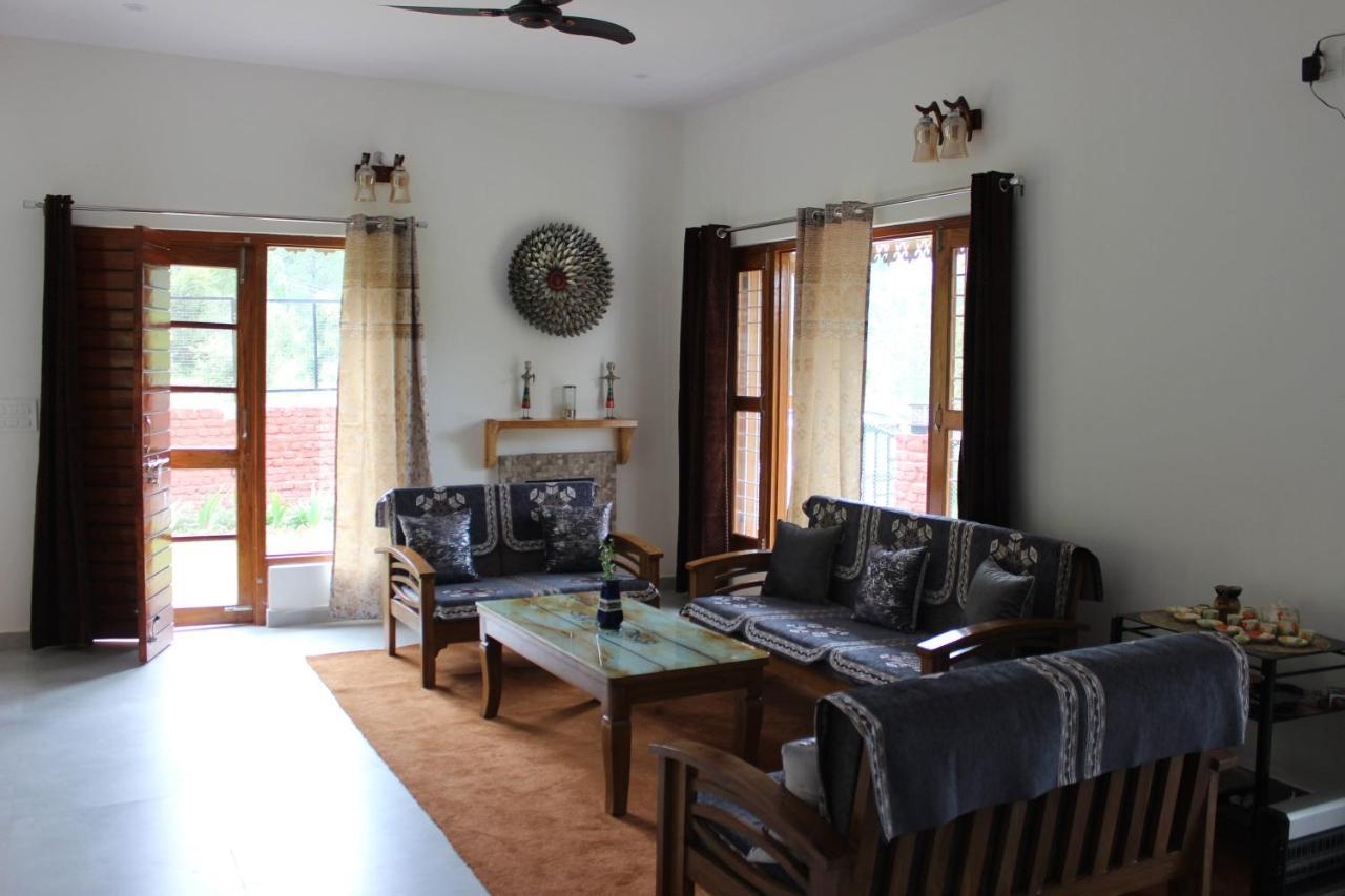 Winter Woods Cottages - 3-Bedroom Homestay Shitlakhet 外观 照片