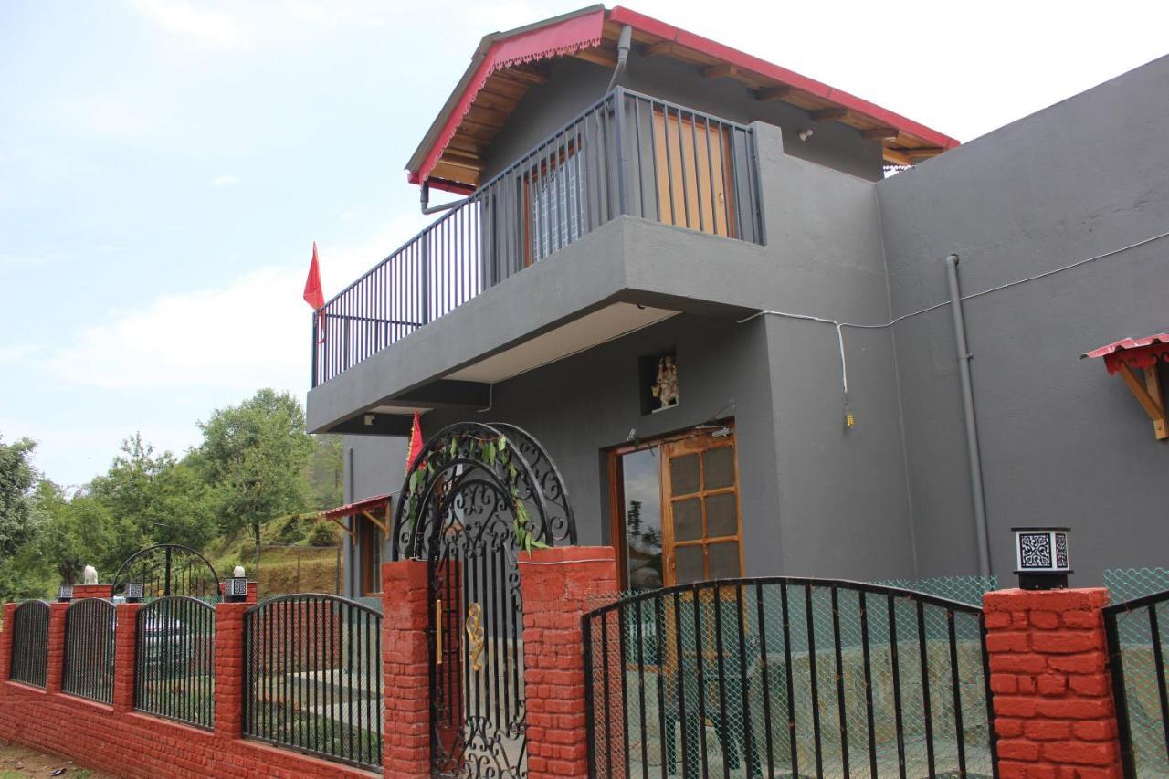 Winter Woods Cottages - 3-Bedroom Homestay Shitlakhet 外观 照片